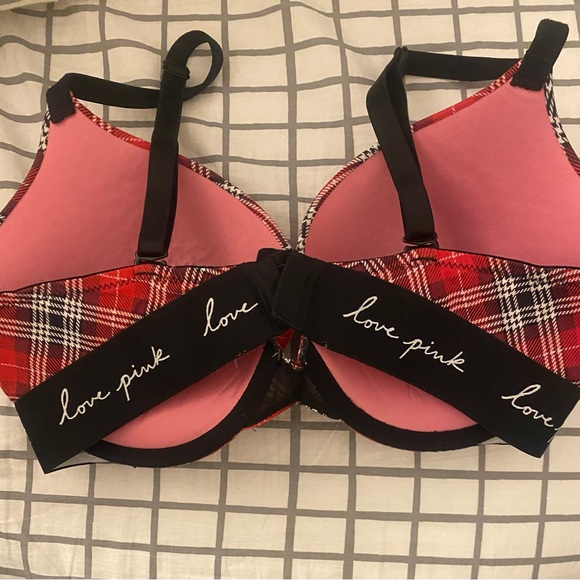 Push up bra! 32DD great condition Victoria Secret brand - Picture 3 of 4